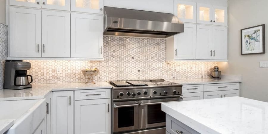 How to Choose Kitchen Cabinet Hardware for Your Gainesville Home | Robinson Renovations & Custom Homes, Inc.