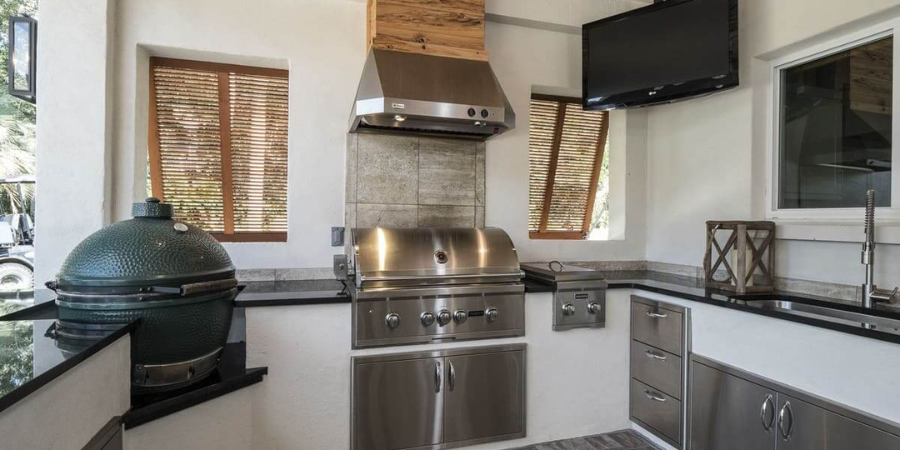 Gainesville Outdoor Kitchen - Urban Infill - Pensacola Luxury Custom Home Builder and Remodeler