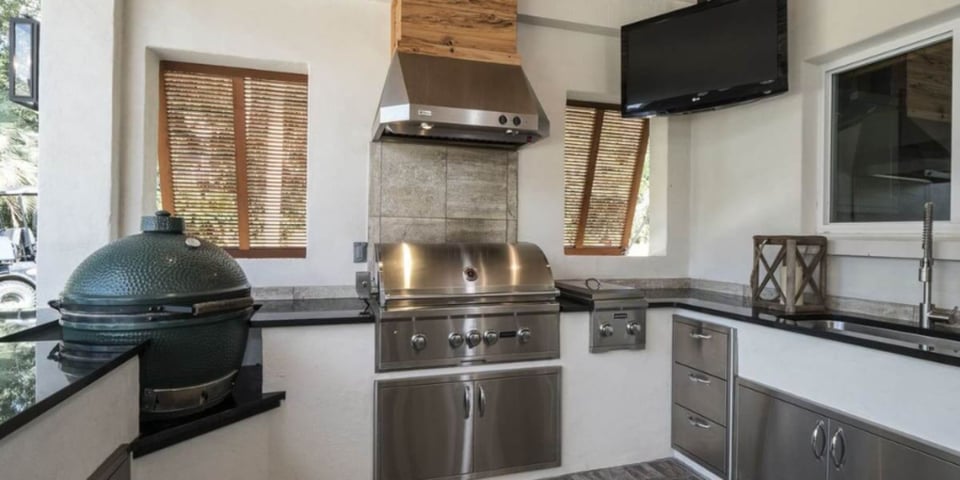 Gainesville Outdoor Kitchen Luxury Custom Home Builder and Remodeler RRCH