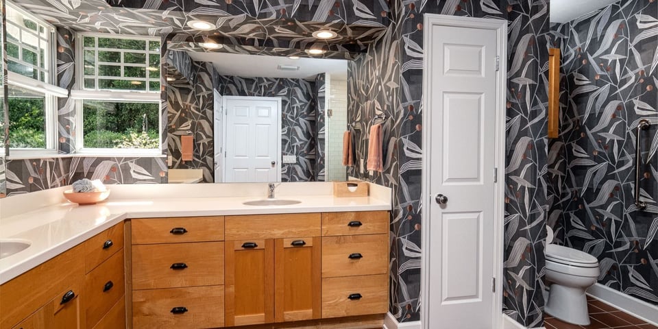 Windsor Glen bathroom remodel with double vanity, closet & wallpaper – Robinson Renovations, Gainesville FL design-build & remodeling experts